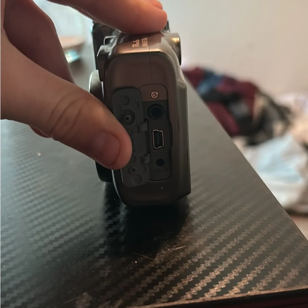 Canon Power Shot A590 IS 8.0 MP Digital Camera - Gray